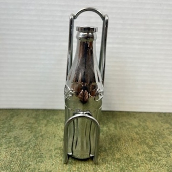 Coca Cola Salt Pepper Shakers Set Chrome Metal Bottles Holder Retro Kitchen - Picture 4 of 8
